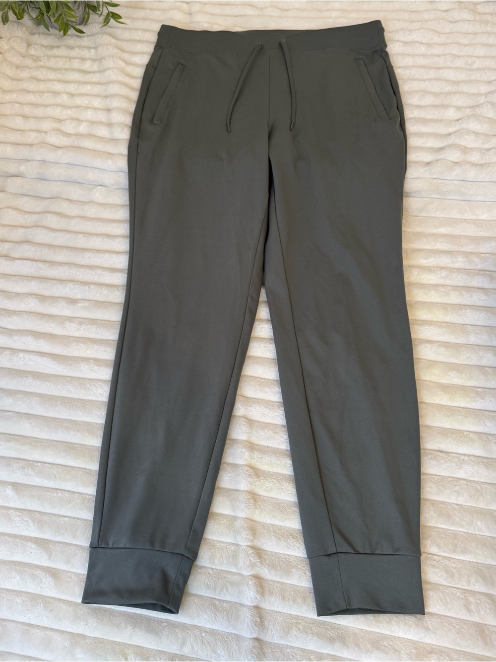 Yogalicious Lux Ave Joggers Size Large